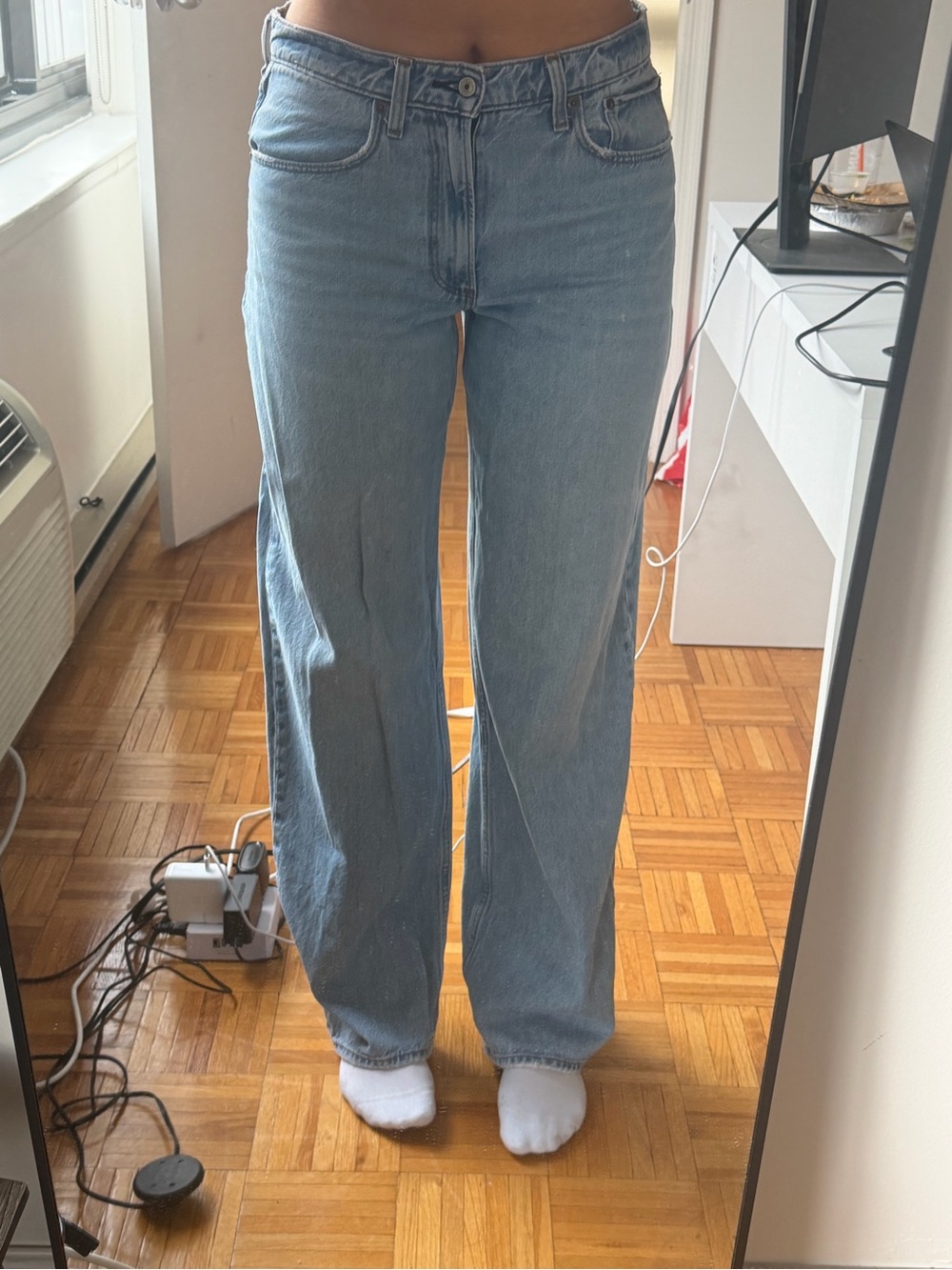 Abercrombie & Fitch Mid Rise Wide Leg Women’s Jeans